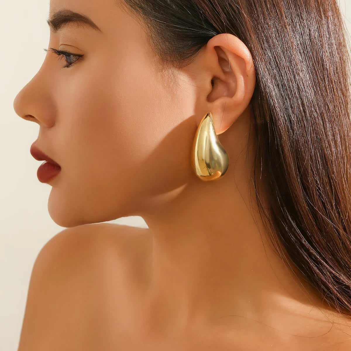 Rhoni Drop Earrings