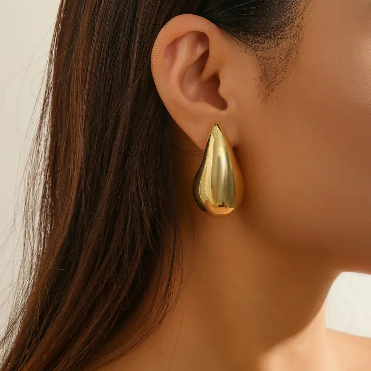Rhoni Drop Earrings