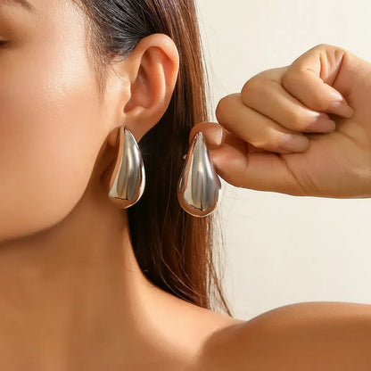 Rhoni Drop Earrings
